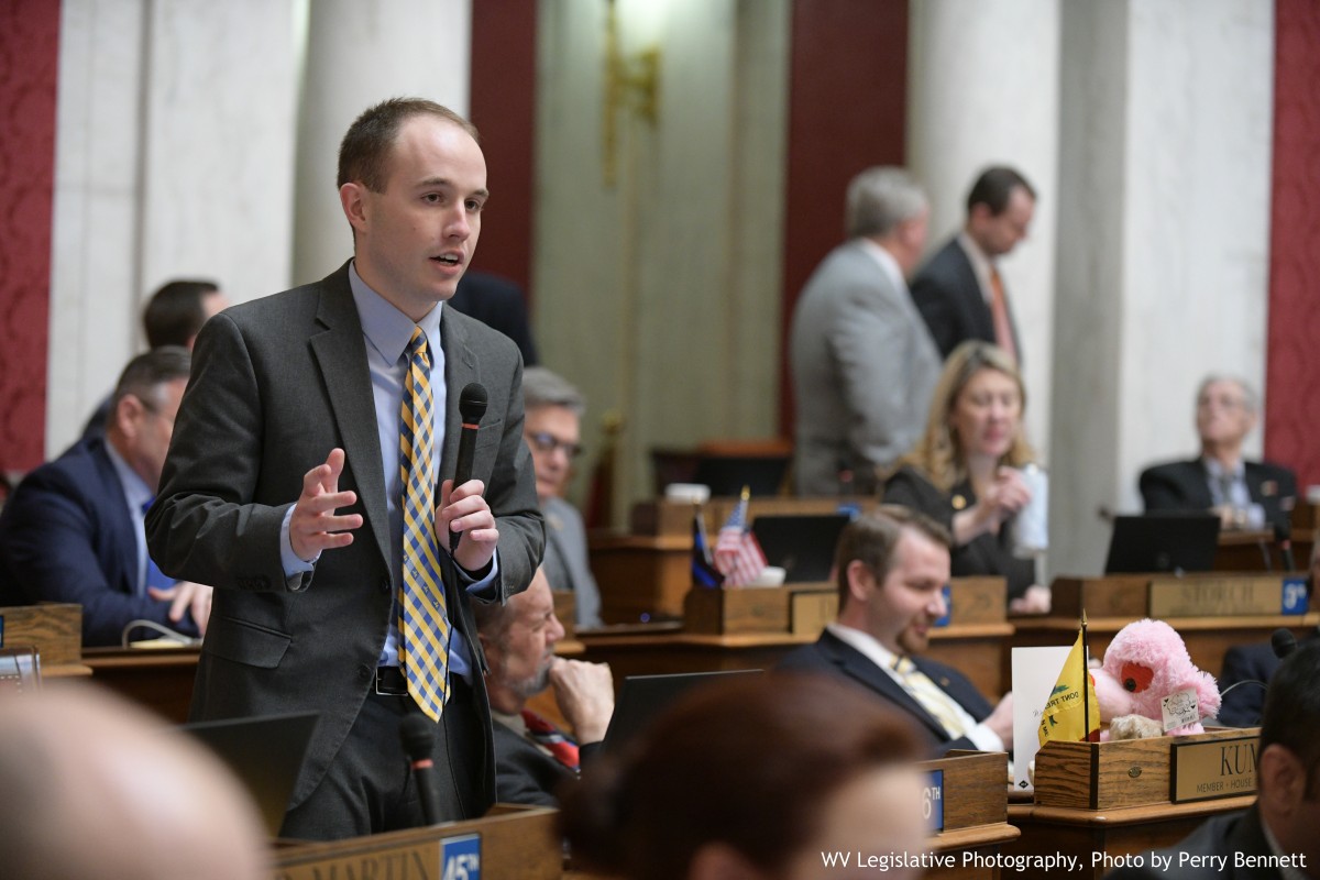 Proposed bill amendment to send $11M in racetrack purse money to schools leads to long House floor debate